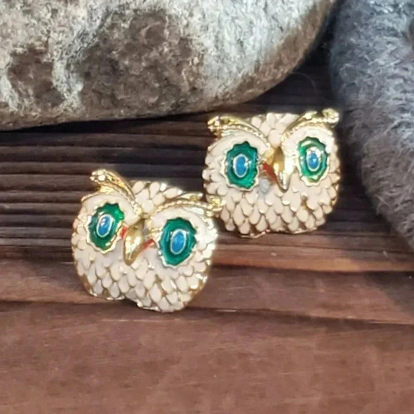 Vintage Enameled Cream Green Gold Owl Stud Earrings - Picture 1 of 8